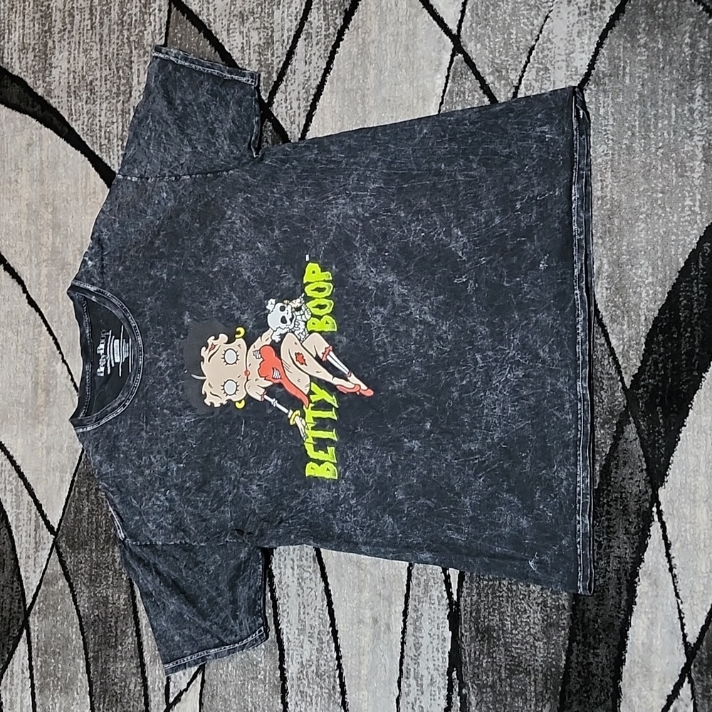BETTY BOOP ZOMBIE SKELETON DOG ACID-WASH TEE-SHIRT